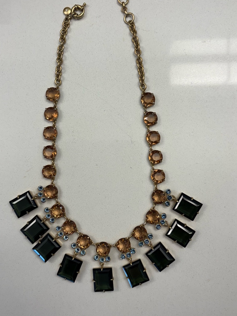 J.CREW Olive Green & Gold Faceted Statement Necklace - Streamlined Design + Bag - Picture 3 of 3